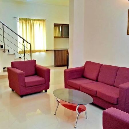 The Grand Serenity Apartment Hotel Бангалор Экстерьер фото