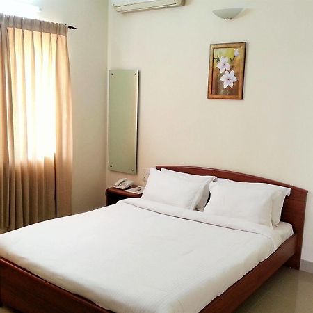 The Grand Serenity Apartment Hotel Бангалор Экстерьер фото